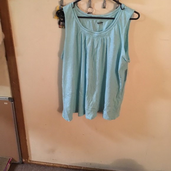 Light blue tank top, size 2x - Picture 2 of 2